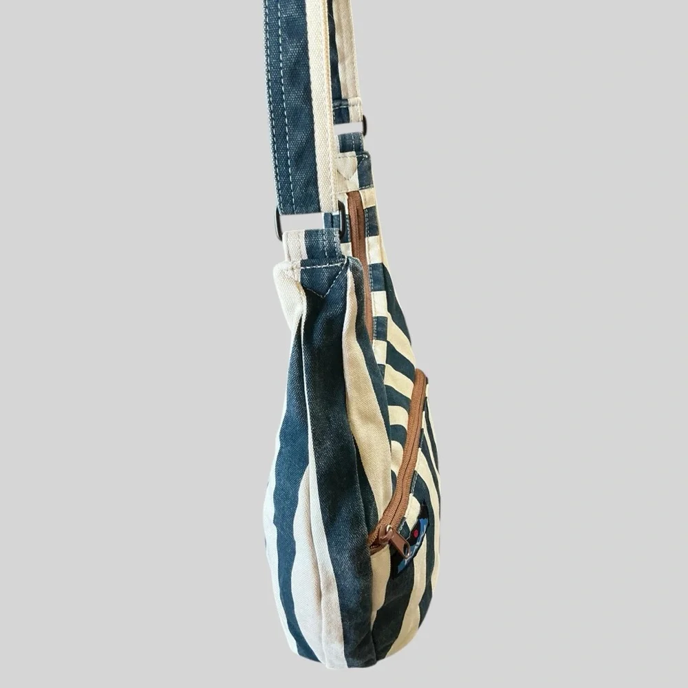 Kavu Canvas Hobo Bag Striped Sling Crossbody Adjustable Strap